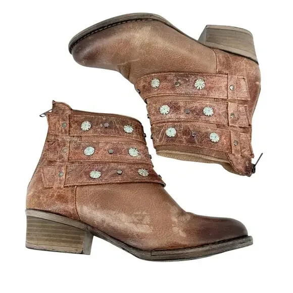 Circle G Corral Western Boots Studded Brown Leather Cowgirl Boots 7.5 Distressed - Picture 2 of 9